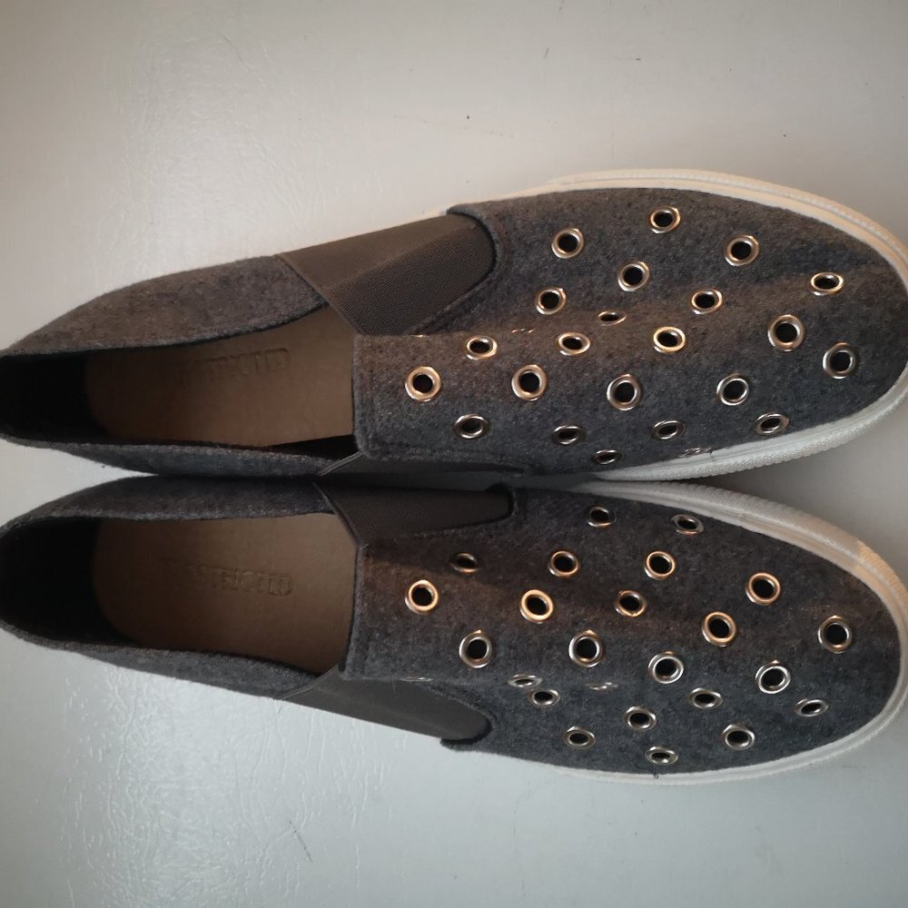 Restricted Ladies Size 9 Slip On Grey with Metal Detail Sneakers